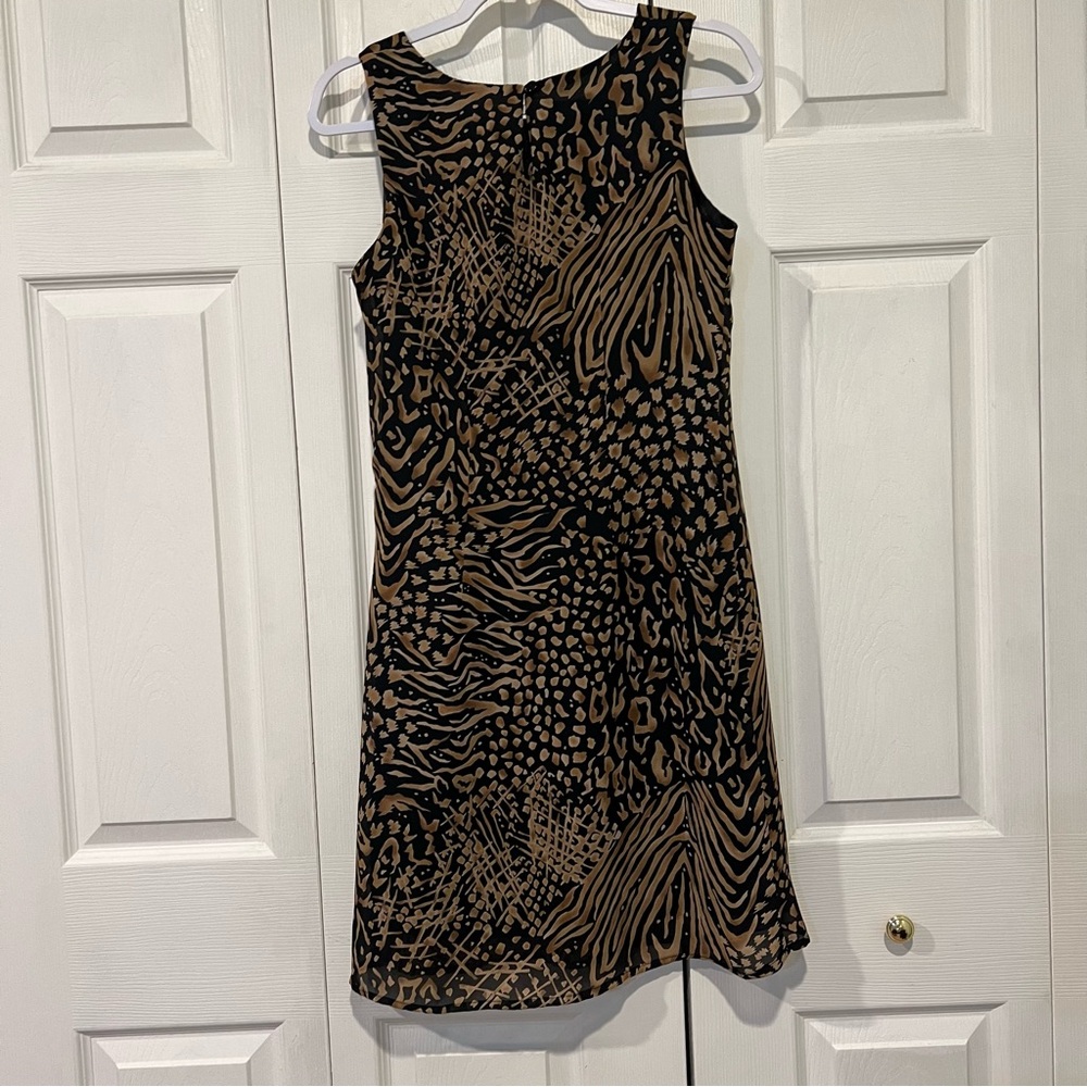 💛 Jaclyn Smith Black and Tan Lined Sleeveless Dress - Size 6 - Picture 4 of 6